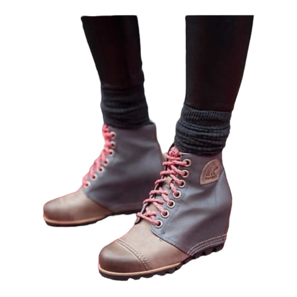 Sorel Ankle Boots with Pink Laces